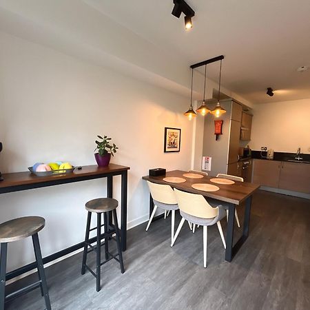 אדינבורו Apartment 2 Bath Free Parking מראה חיצוני תמונה