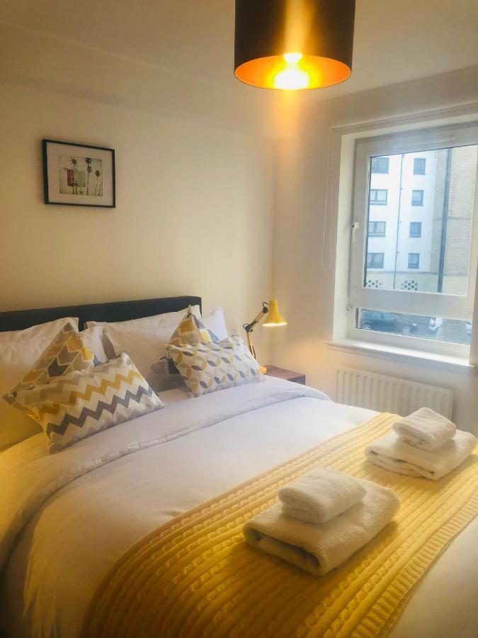אדינבורו Apartment 2 Bath Free Parking מראה חיצוני תמונה