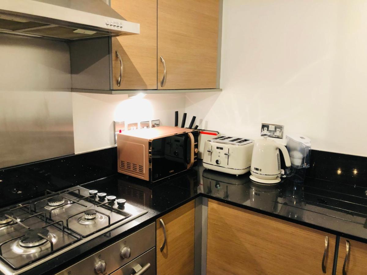 אדינבורו Apartment 2 Bath Free Parking מראה חיצוני תמונה