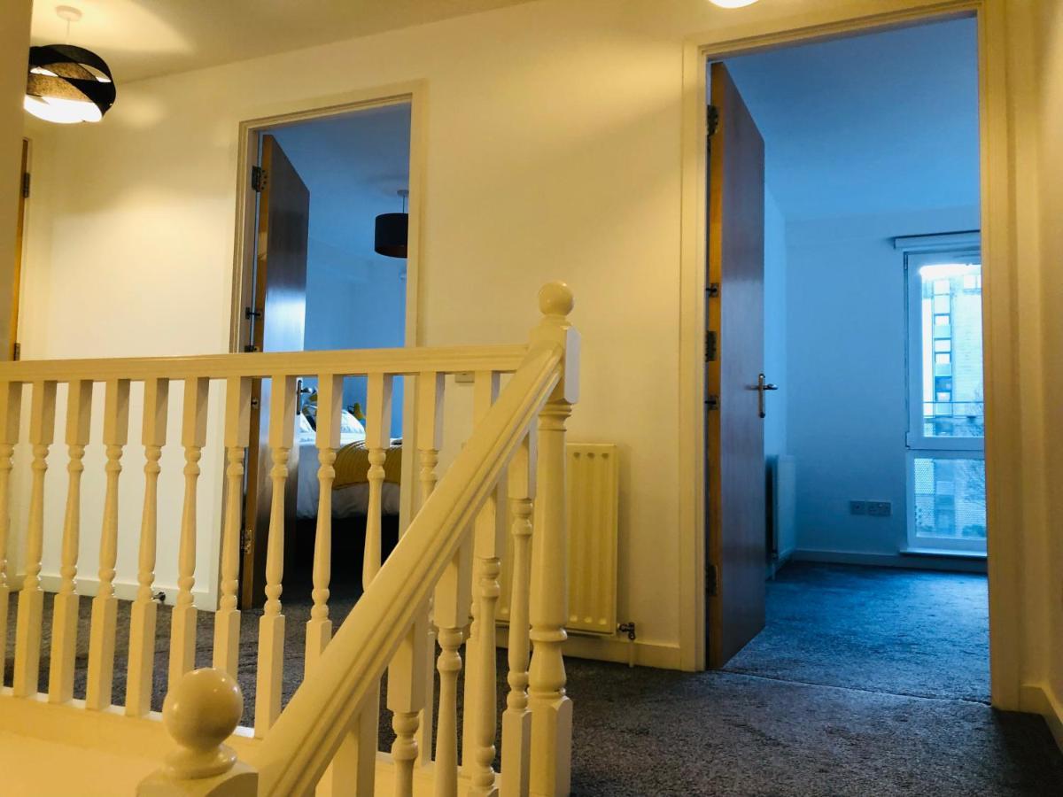 אדינבורו Apartment 2 Bath Free Parking מראה חיצוני תמונה